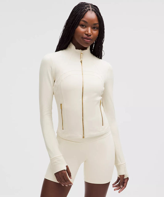 Lululemon Cropped Define set ‘Light Ivory/Gold’